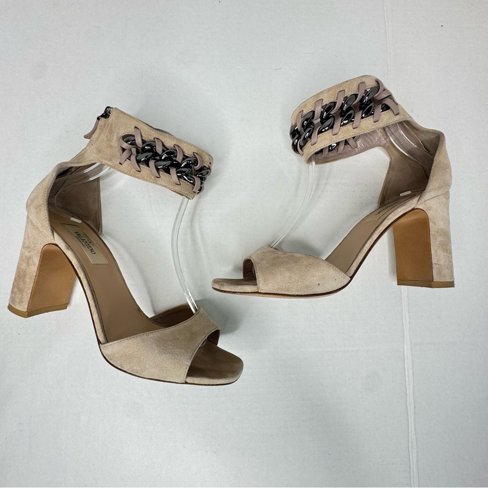 VALENTINO Tan Suede chain heels size 37.5 - Picture 9 of 9